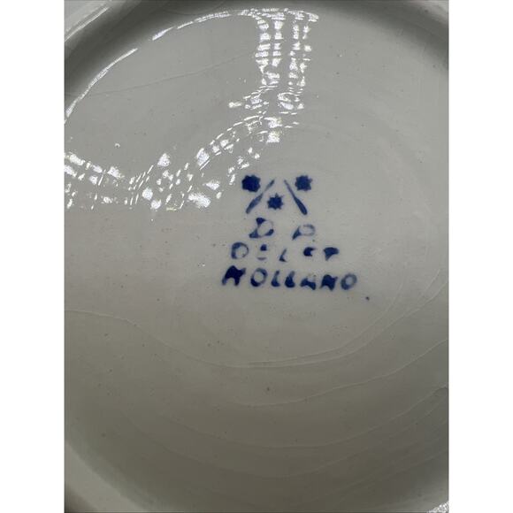 Vintage Delft Blue Ceramic Ashtray Handpainted 5”.5 Floral Design Holland - Picture 2 of 4